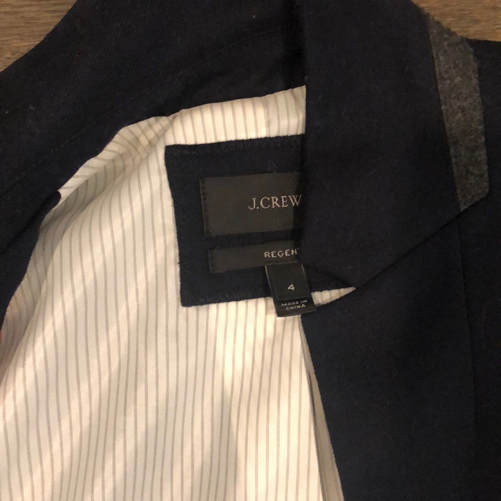 Blazer - Picture 3 of 8